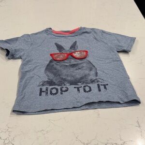 GAP Gray Kids Tee with Bunny and Red Glasses